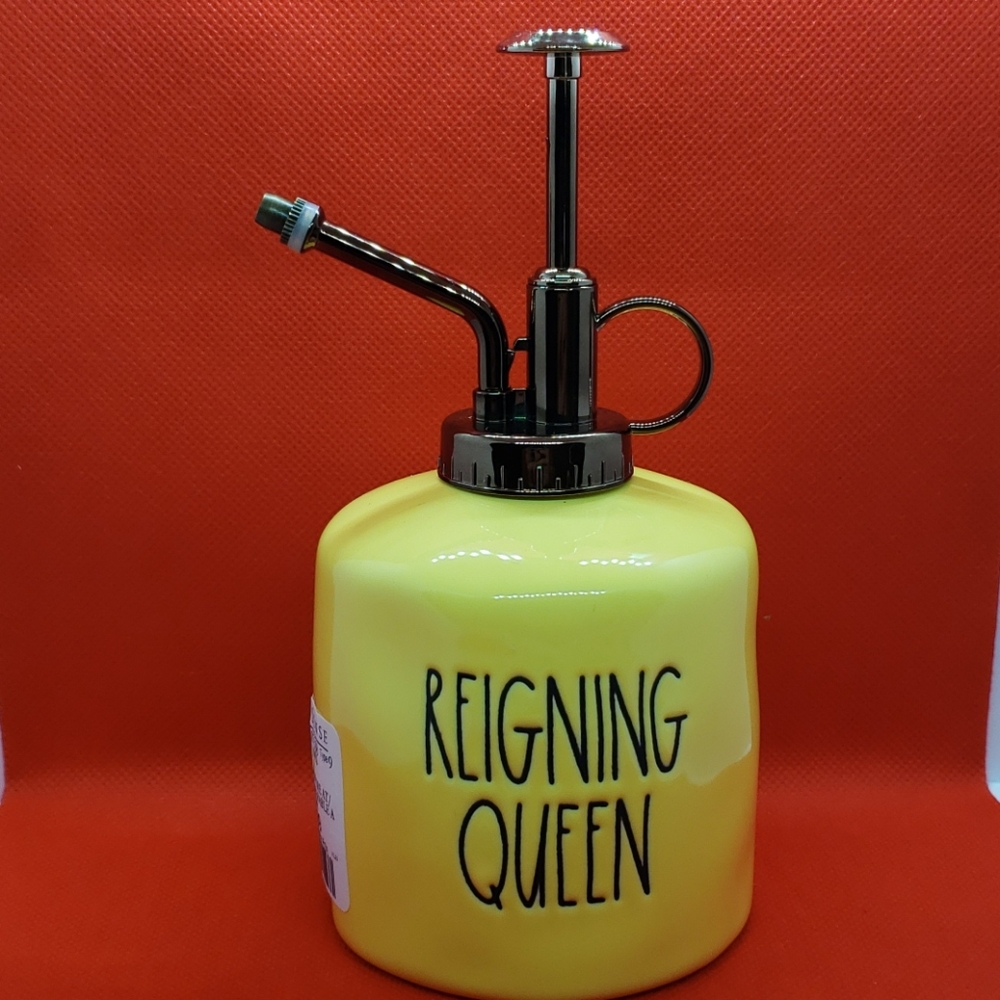 Rae dunn REIGNING QUEEN BEE Yellow Mister
